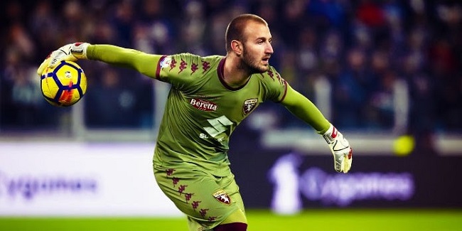 Thủ môn Vanja Milinkovic-Savic